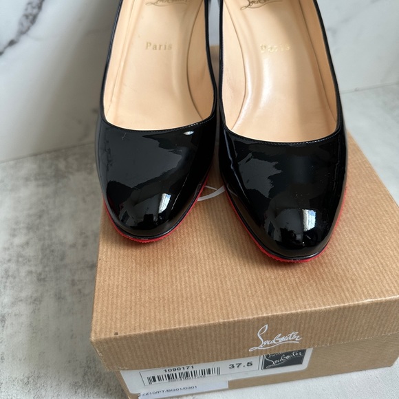 Sold!! Christan Louboutin 37.5 - Picture 11 of 12